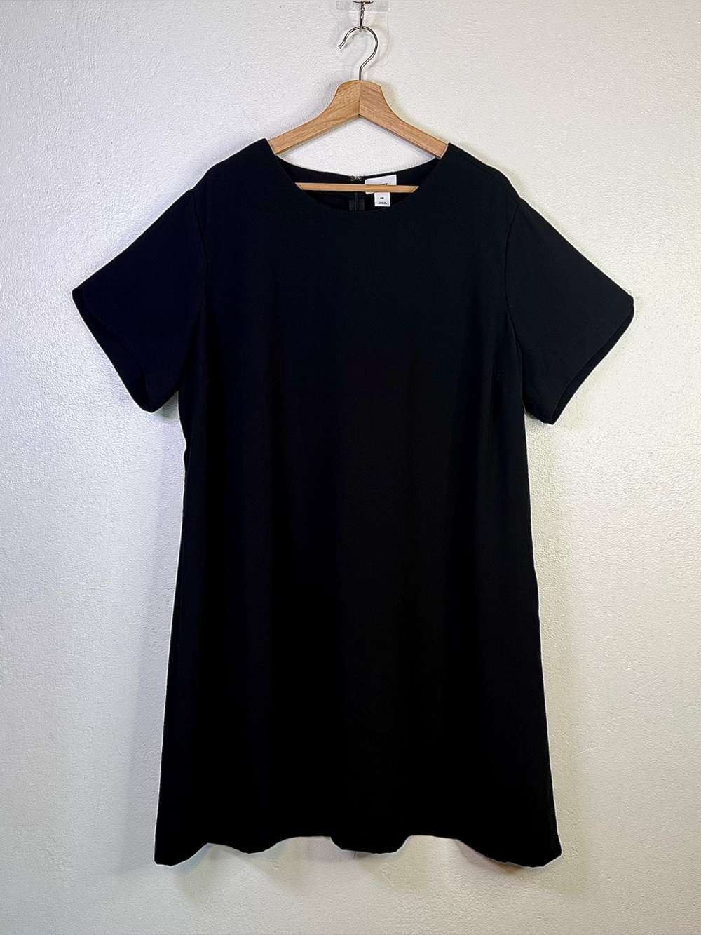 Old Navy Black Short Sleeve Shift Dress
